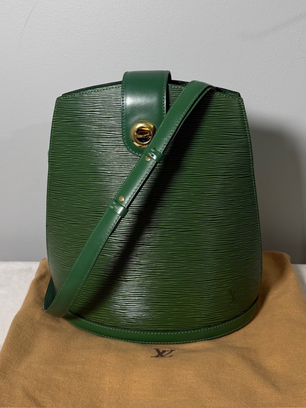 Louis Vuitton Cluny Green Epi Leather Shoulder Bag Vintage with Dust Bag
